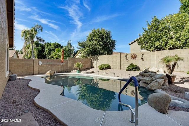 7436 W ABRAHAM Lane, Glendale, AZ 85308