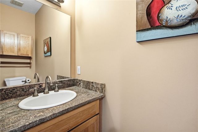 18130 Greatwood Lane, Chagrin Falls, OH 44023