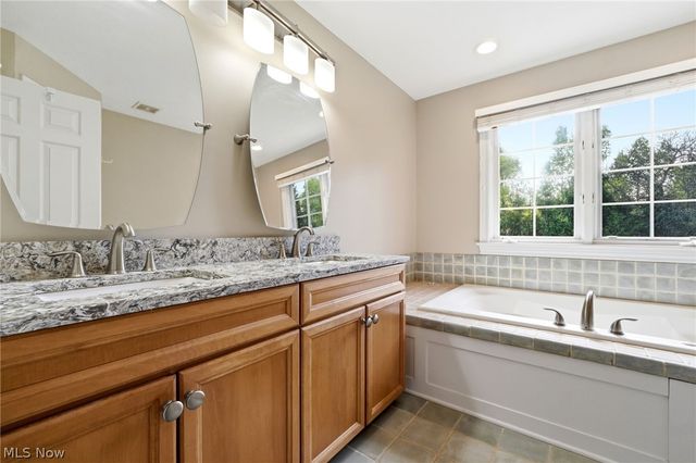 18130 Greatwood Lane, Chagrin Falls, OH 44023