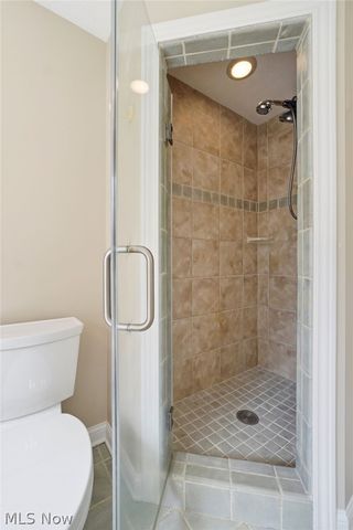 18130 Greatwood Lane, Chagrin Falls, OH 44023