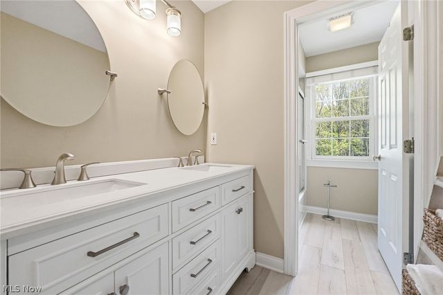18130 Greatwood Lane, Chagrin Falls, OH 44023