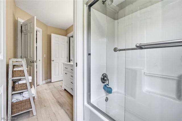 18130 Greatwood Lane, Chagrin Falls, OH 44023