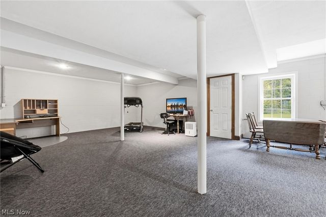 18130 Greatwood Lane, Chagrin Falls, OH 44023