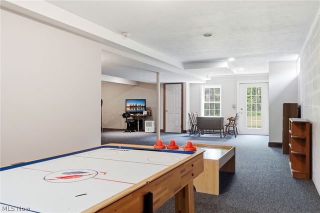 18130 Greatwood Lane, Chagrin Falls, OH 44023