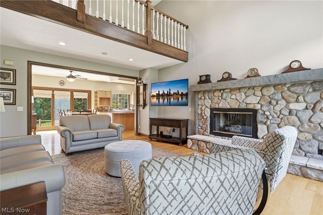 18130 Greatwood Lane, Chagrin Falls, OH 44023
