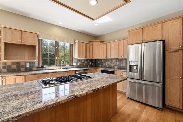 18130 Greatwood Lane, Chagrin Falls, OH 44023