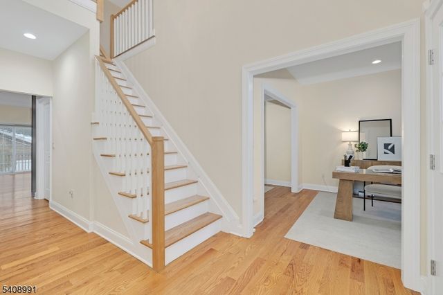 2 Maddie Ct, Woodbridge Twp., NJ 07067