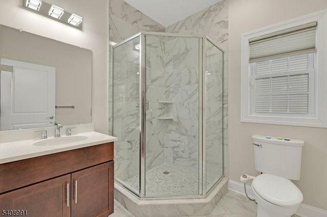 2 Maddie Ct, Woodbridge Twp., NJ 07067