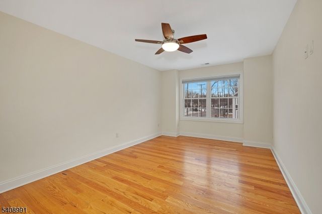 2 Maddie Ct, Woodbridge Twp., NJ 07067