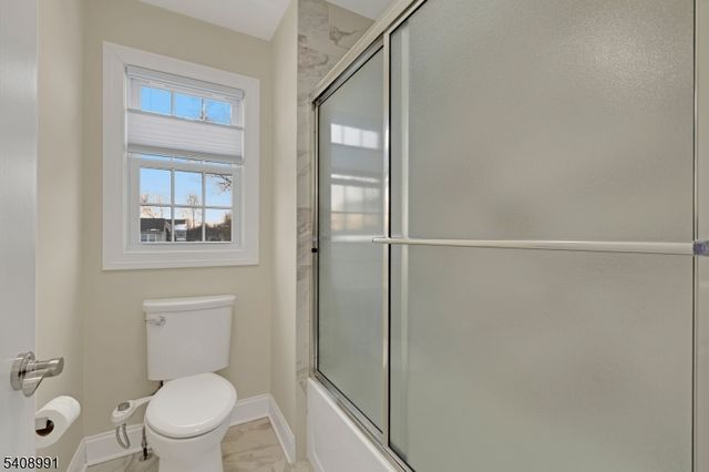 2 Maddie Ct, Woodbridge Twp., NJ 07067