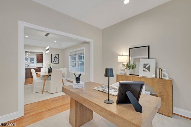 2 Maddie Ct, Woodbridge Twp., NJ 07067