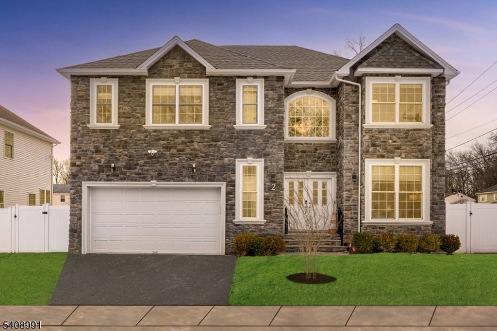 2 Maddie Ct, Woodbridge Twp., NJ 07067