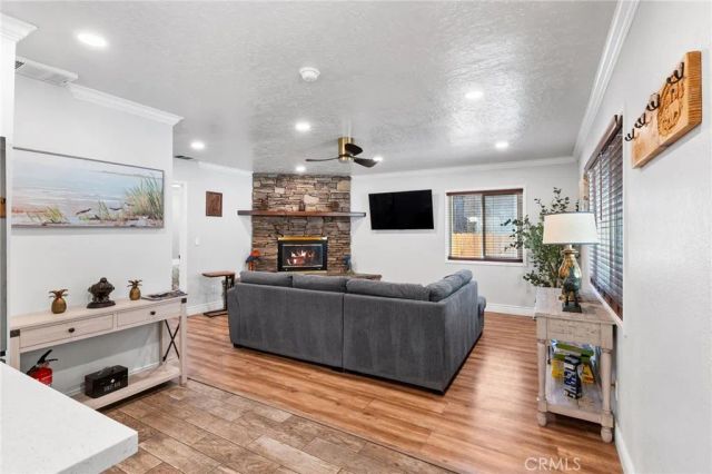 531 Santa Barbara, Sugarloaf, CA 92386