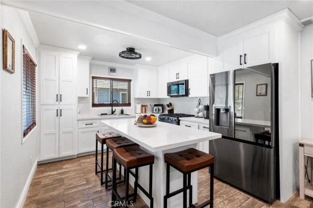 531 Santa Barbara, Sugarloaf, CA 92386