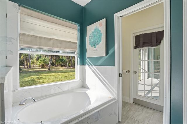 2362 27th AVE NE, Naples, FL 34120