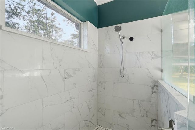 2362 27th AVE NE, Naples, FL 34120