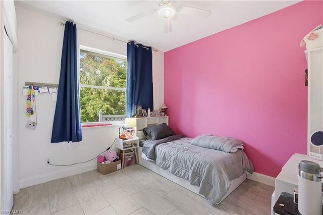 2362 27th AVE NE, Naples, FL 34120