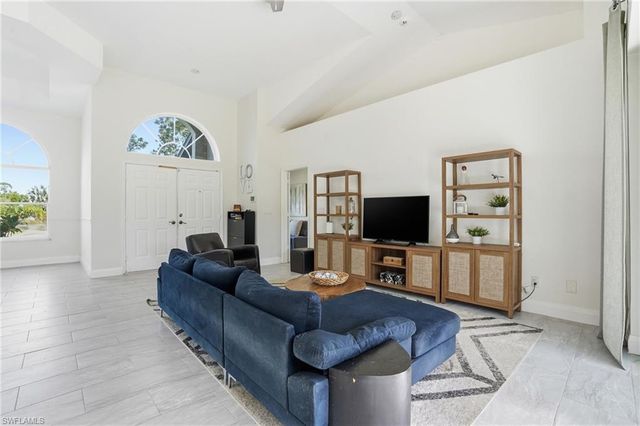 2362 27th AVE NE, Naples, FL 34120