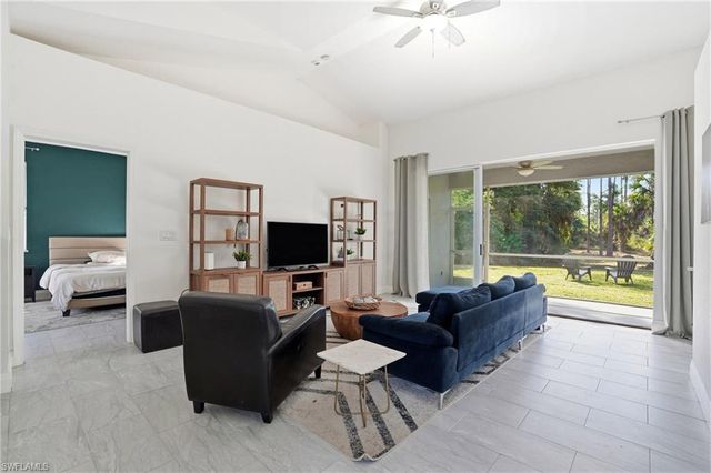 2362 27th AVE NE, Naples, FL 34120