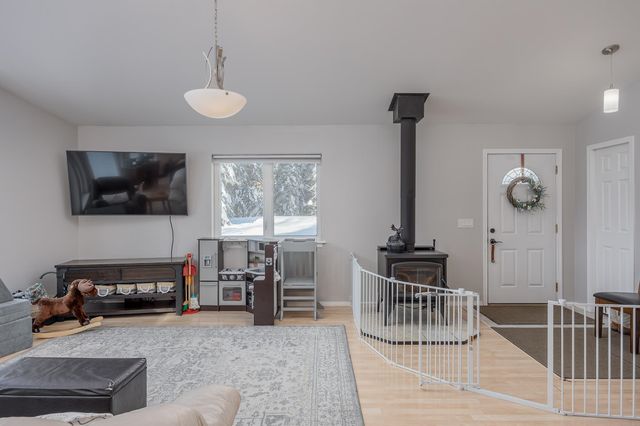 1921 BLACKBURN WAY, North Pole, AK 99705