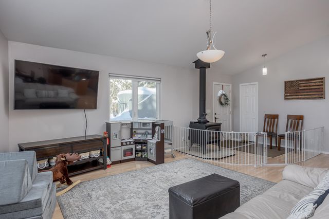 1921 BLACKBURN WAY, North Pole, AK 99705