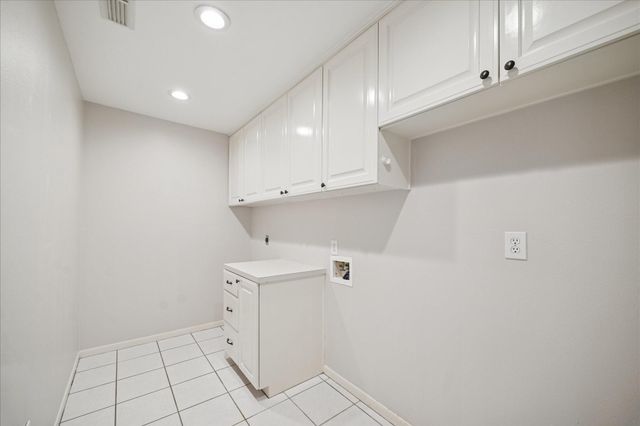 12810 Pelican Island Drive, Willis, TX 77318