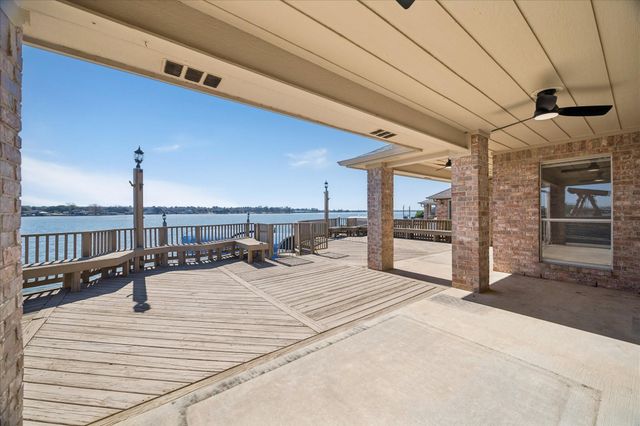 12810 Pelican Island Drive, Willis, TX 77318