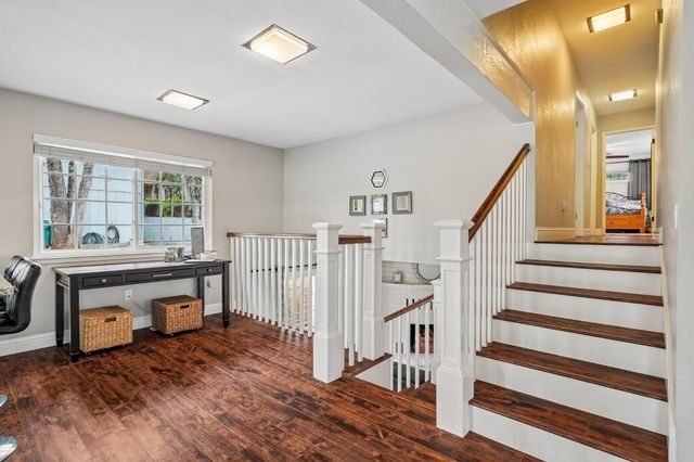 11883 Torrey Pines Dr, Auburn, CA 95602