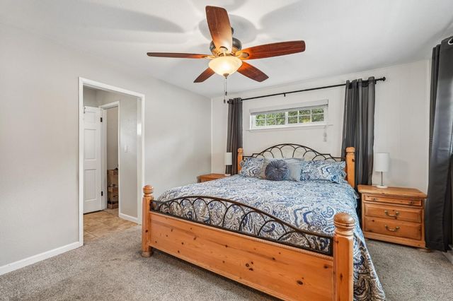 11883 Torrey Pines Dr, Auburn, CA 95602