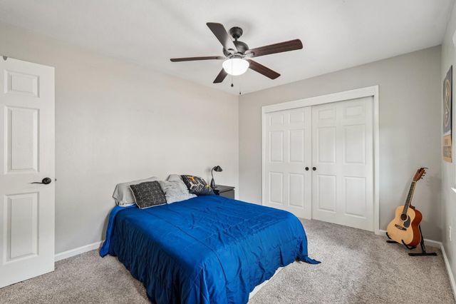 11883 Torrey Pines Dr, Auburn, CA 95602