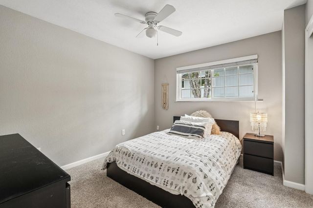 11883 Torrey Pines Dr, Auburn, CA 95602