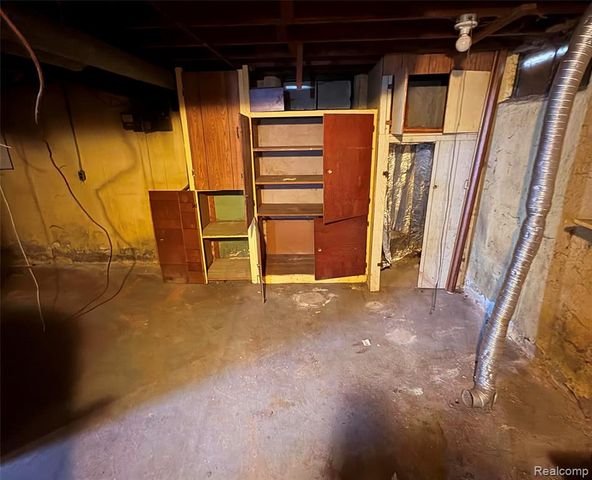 16591 Wormer Street, Detroit, MI 48219