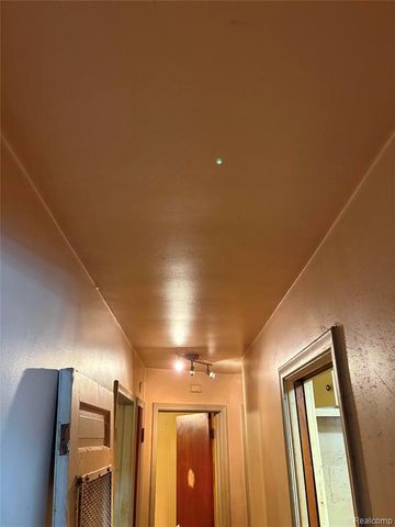 16591 Wormer Street, Detroit, MI 48219