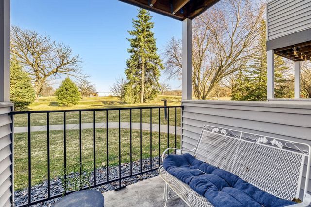 1713 Fulham Street F, Saint Paul, MN 55113