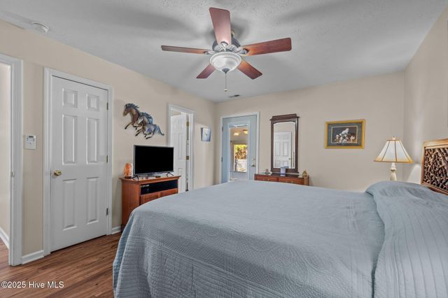 332 Foxhall Road, Newport, NC 28570