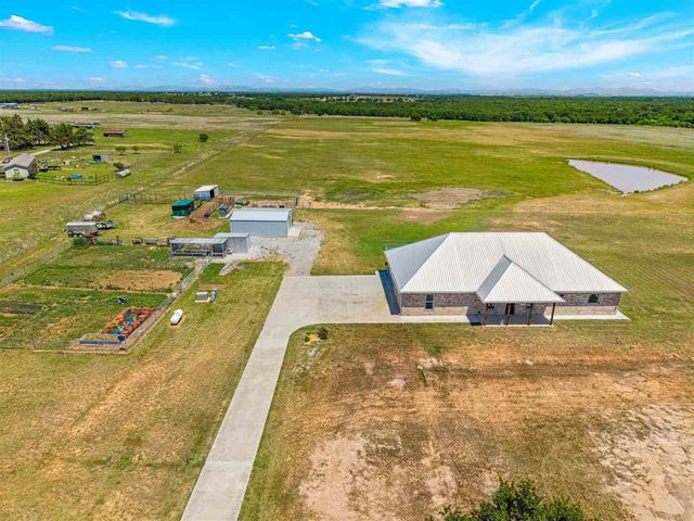 20352 SW Woodlawn Rd, Cache, OK 73527