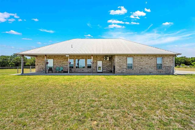 20352 SW Woodlawn Rd, Cache, OK 73527