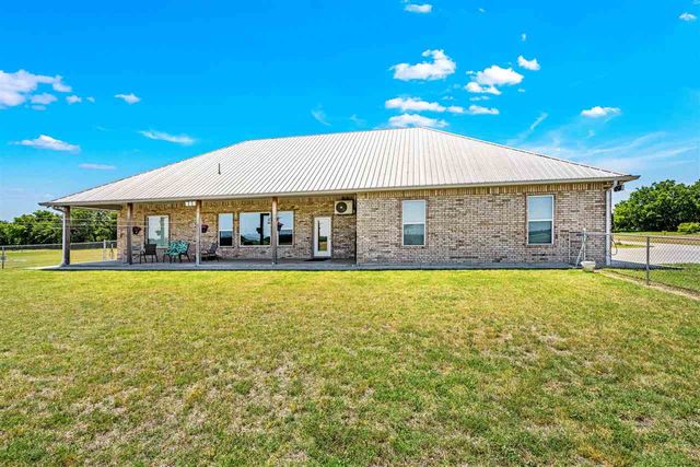 20352 SW Woodlawn Rd, Cache, OK 73527
