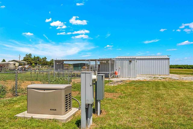 20352 SW Woodlawn Rd, Cache, OK 73527
