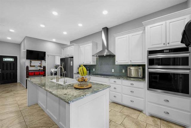 20352 SW Woodlawn Rd, Cache, OK 73527
