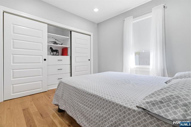 15 Pehle Avenue, Saddle Brook, NJ 07663