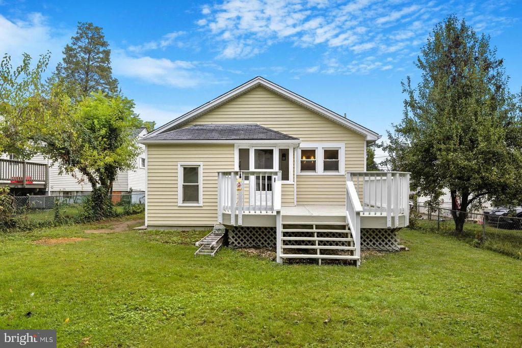 1106 SNOWDEN PL, Laurel, MD 20707