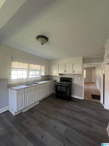 298 2ND PLACE NW, Graysville, AL 35073