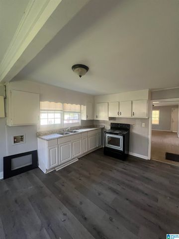 298 2ND PLACE NW, Graysville, AL 35073