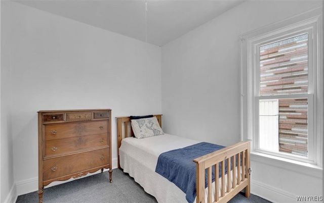 15 Seneca Pksd Lower, Buffalo, NY 14210