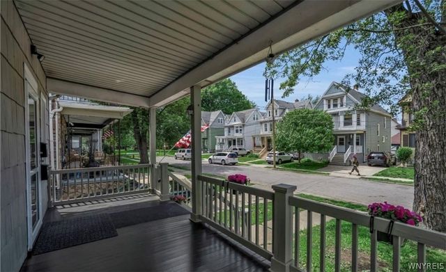 15 Seneca Pksd Lower, Buffalo, NY 14210