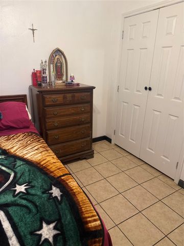 610 N 13th Street, La Porte, TX 77571