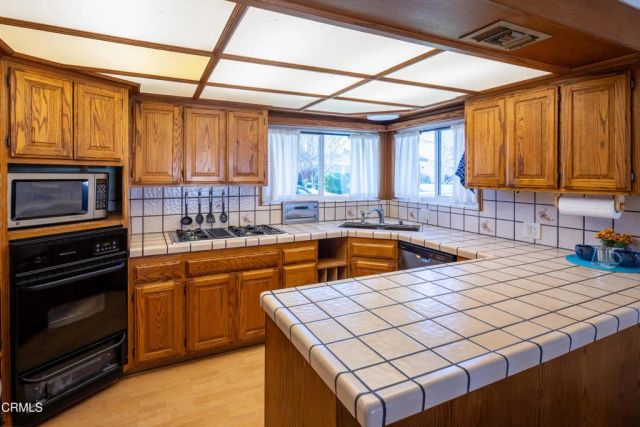 2326 Gloryette Avenue, Simi Valley, CA 93063