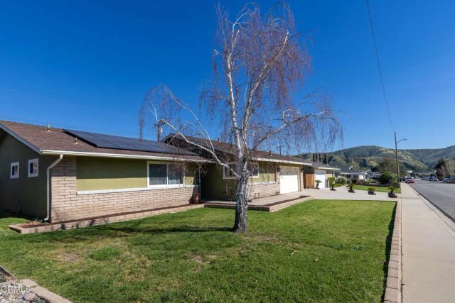 2326 Gloryette Avenue, Simi Valley, CA 93063