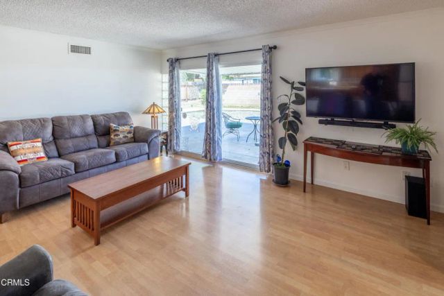 2326 Gloryette Avenue, Simi Valley, CA 93063